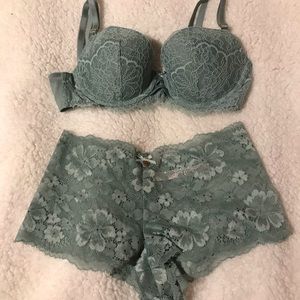 Sage Green Dream Angel Demi Bra 32C with matching Shortie XS, Victoria Secret